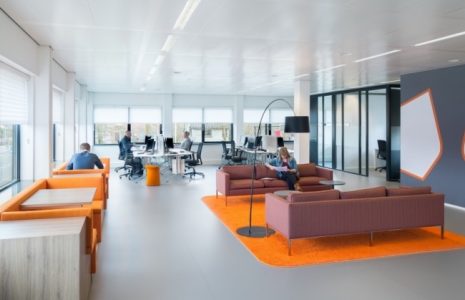 ¿Tu color corporativo es el naranja? Soluciones para oficinas en Naranja